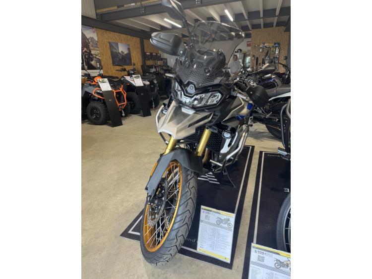VOGE DSX 900