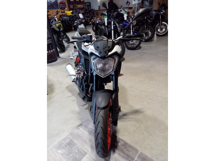 YAMAHA MT-125 ABS