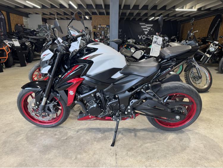 SUZUKI GSX-S 750