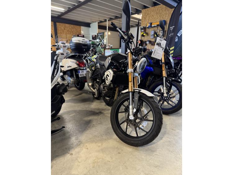 MASAI SCRAMBLER 125